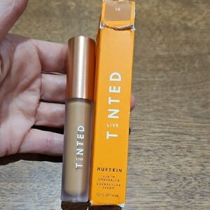 Hueskin Live Tinted Concealer - Serum